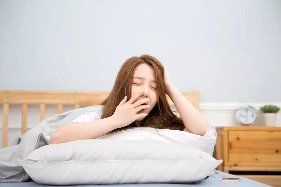 早起出現4個(gè)癥狀，提示你血壓升高了!